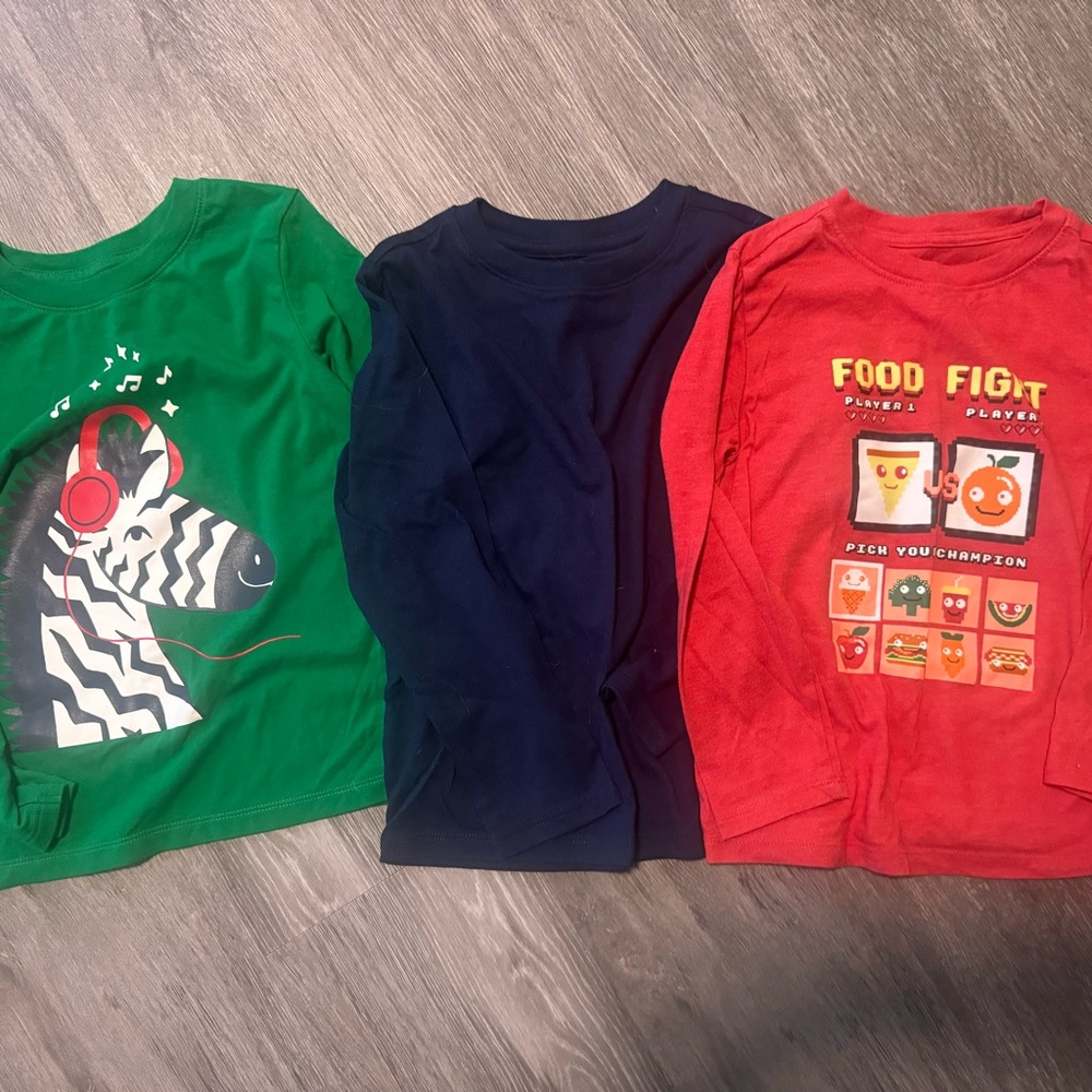 Boys Cat & Jack Size 5T and 4/5 Long Sleeve T-Shirts